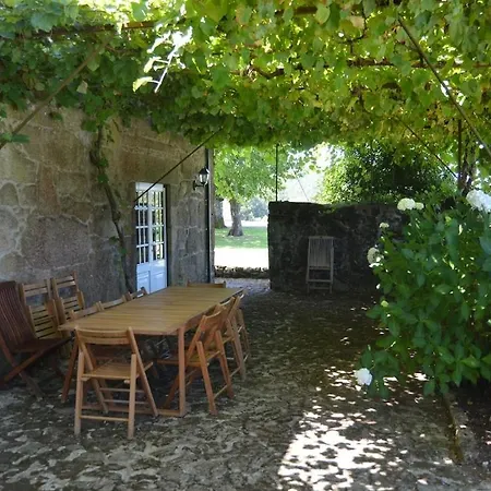 Casa Dos Limoes - Paredes De Coura