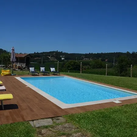 Casa Dos Limoes - Paredes De Coura *