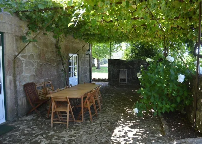 Casa Dos Limoes - Paredes De Coura